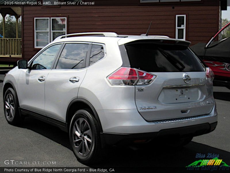 Brilliant Silver / Charcoal 2016 Nissan Rogue SL AWD