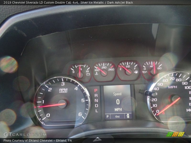 Silver Ice Metallic / Dark Ash/Jet Black 2019 Chevrolet Silverado LD Custom Double Cab 4x4