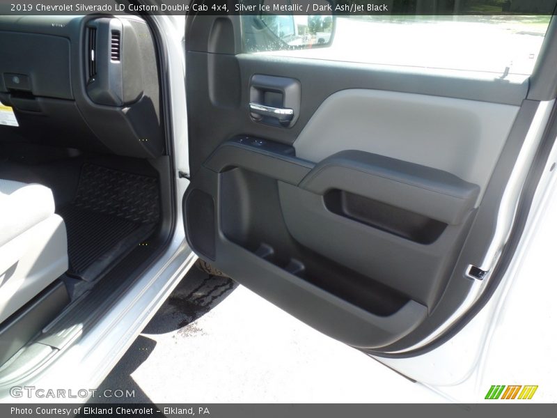 Silver Ice Metallic / Dark Ash/Jet Black 2019 Chevrolet Silverado LD Custom Double Cab 4x4