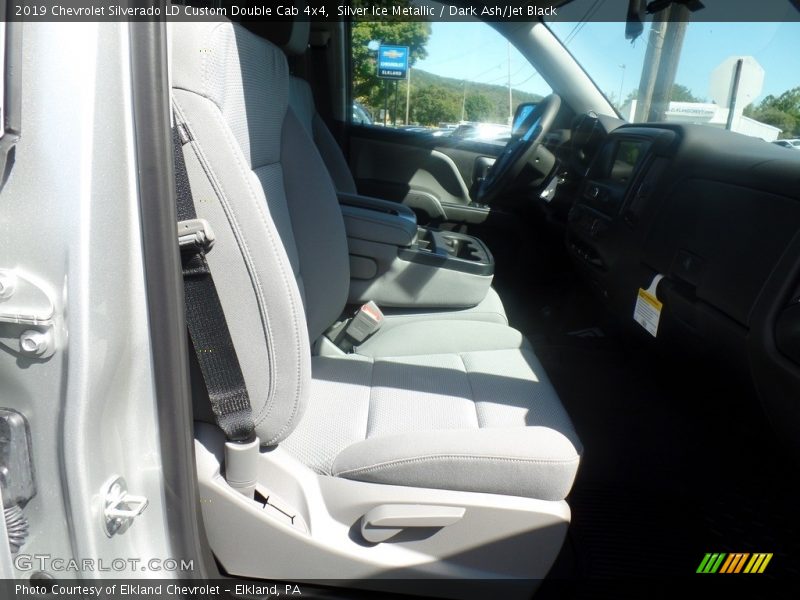 Silver Ice Metallic / Dark Ash/Jet Black 2019 Chevrolet Silverado LD Custom Double Cab 4x4