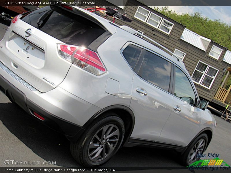 Brilliant Silver / Charcoal 2016 Nissan Rogue SL AWD