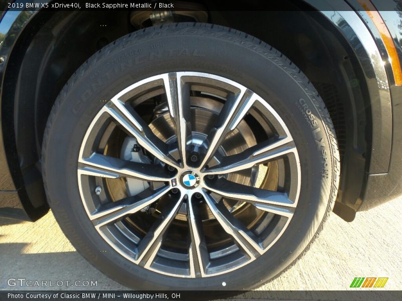 Black Sapphire Metallic / Black 2019 BMW X5 xDrive40i