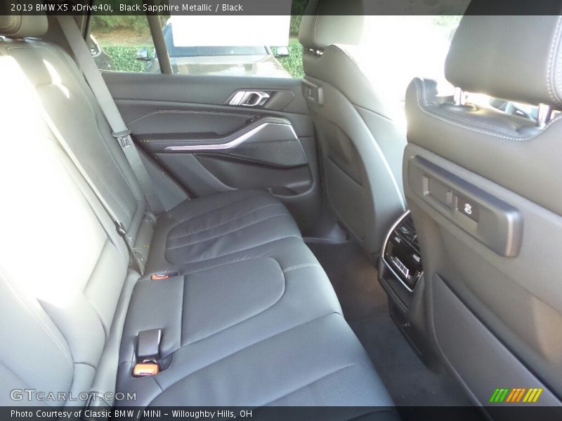 Black Sapphire Metallic / Black 2019 BMW X5 xDrive40i