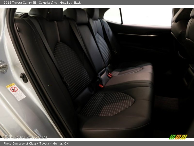 Celestial Silver Metallic / Black 2018 Toyota Camry SE