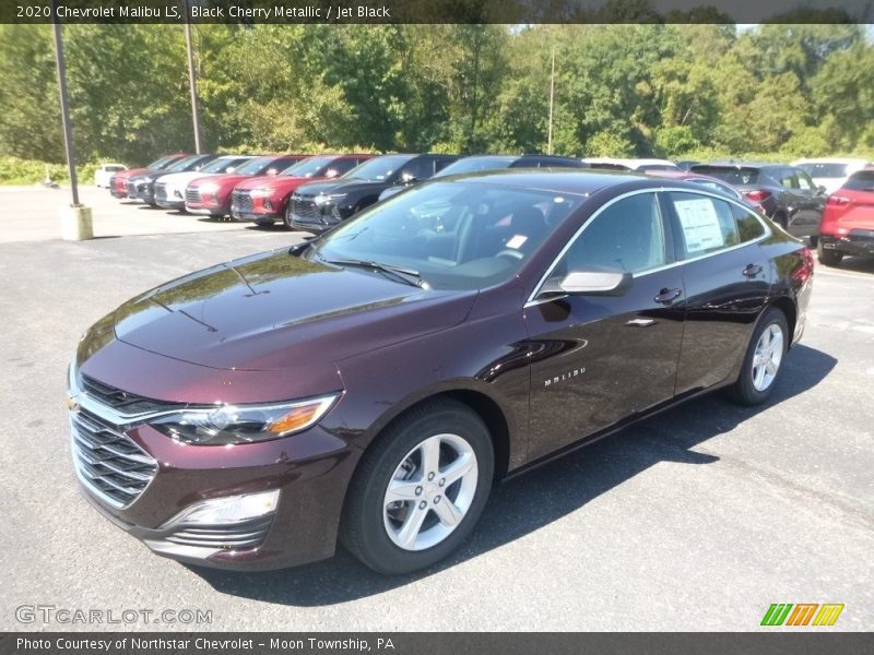 Front 3/4 View of 2020 Malibu LS