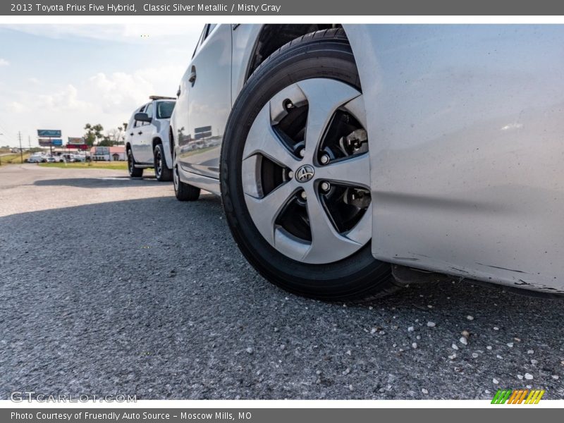 Classic Silver Metallic / Misty Gray 2013 Toyota Prius Five Hybrid