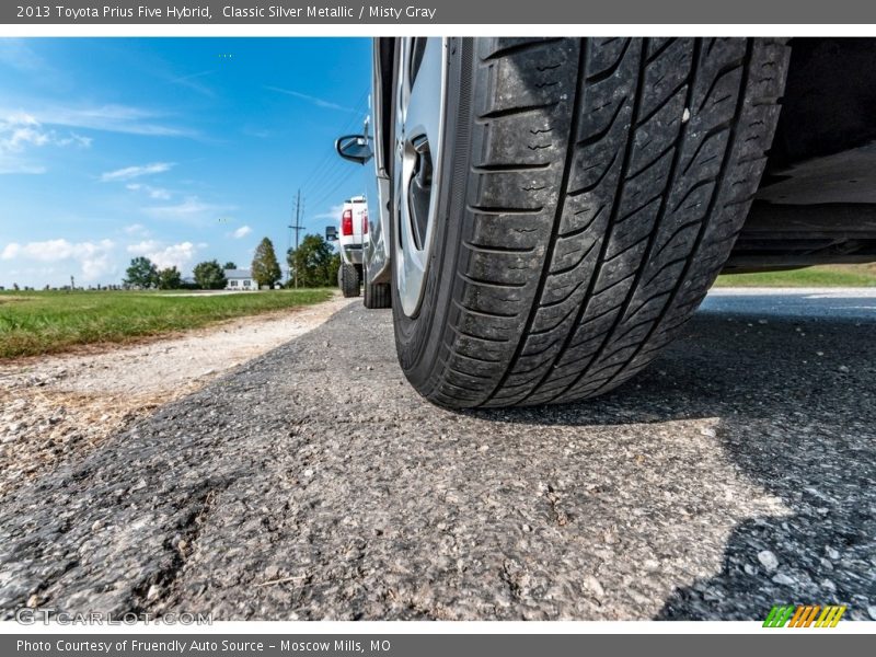Classic Silver Metallic / Misty Gray 2013 Toyota Prius Five Hybrid