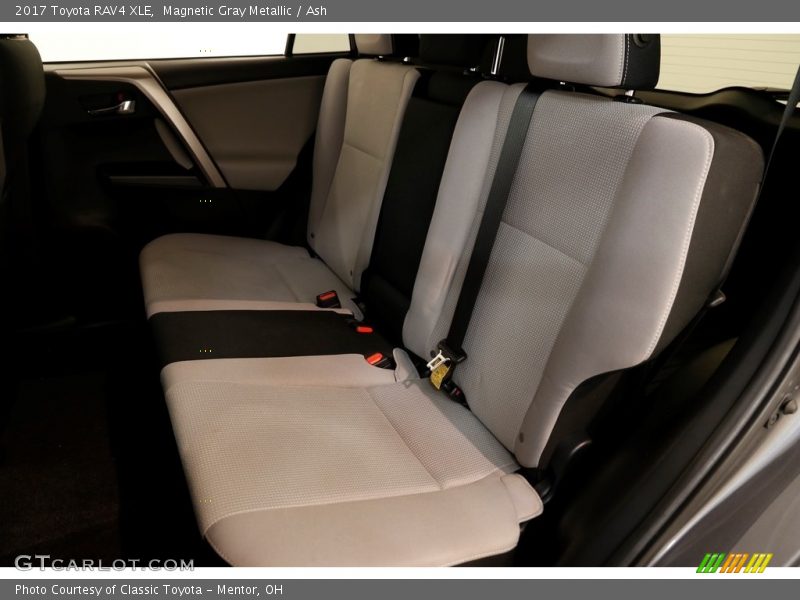 Magnetic Gray Metallic / Ash 2017 Toyota RAV4 XLE