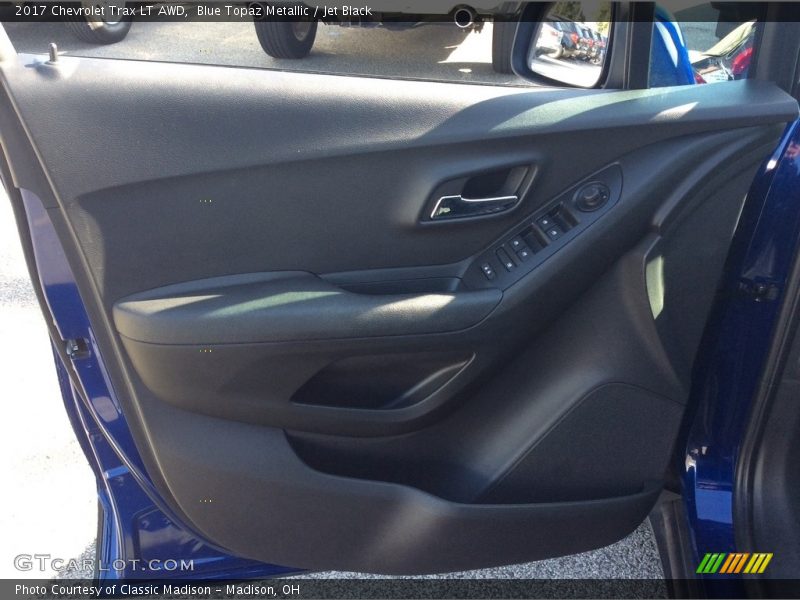 Blue Topaz Metallic / Jet Black 2017 Chevrolet Trax LT AWD