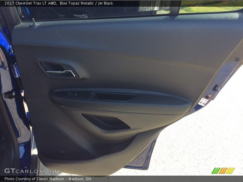 Blue Topaz Metallic / Jet Black 2017 Chevrolet Trax LT AWD