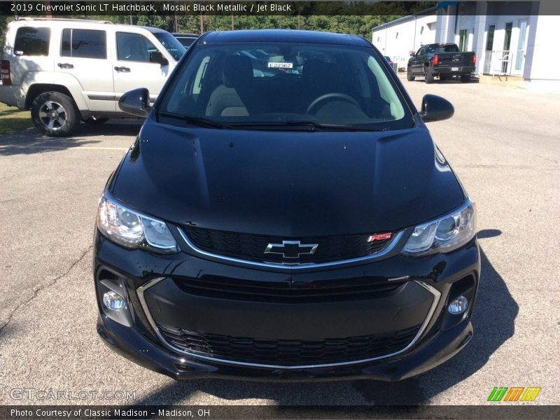 Mosaic Black Metallic / Jet Black 2019 Chevrolet Sonic LT Hatchback
