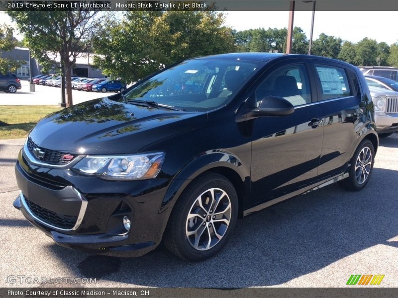 Mosaic Black Metallic / Jet Black 2019 Chevrolet Sonic LT Hatchback