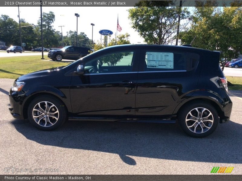 Mosaic Black Metallic / Jet Black 2019 Chevrolet Sonic LT Hatchback