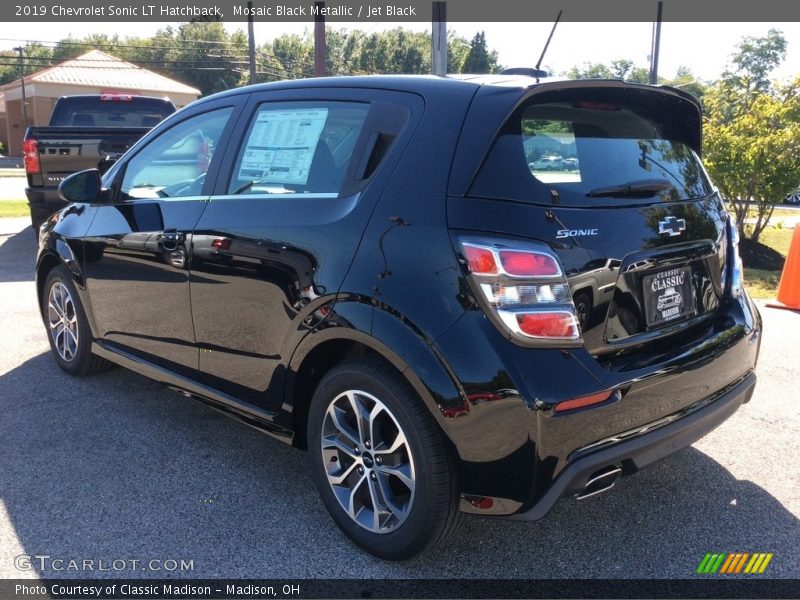 Mosaic Black Metallic / Jet Black 2019 Chevrolet Sonic LT Hatchback