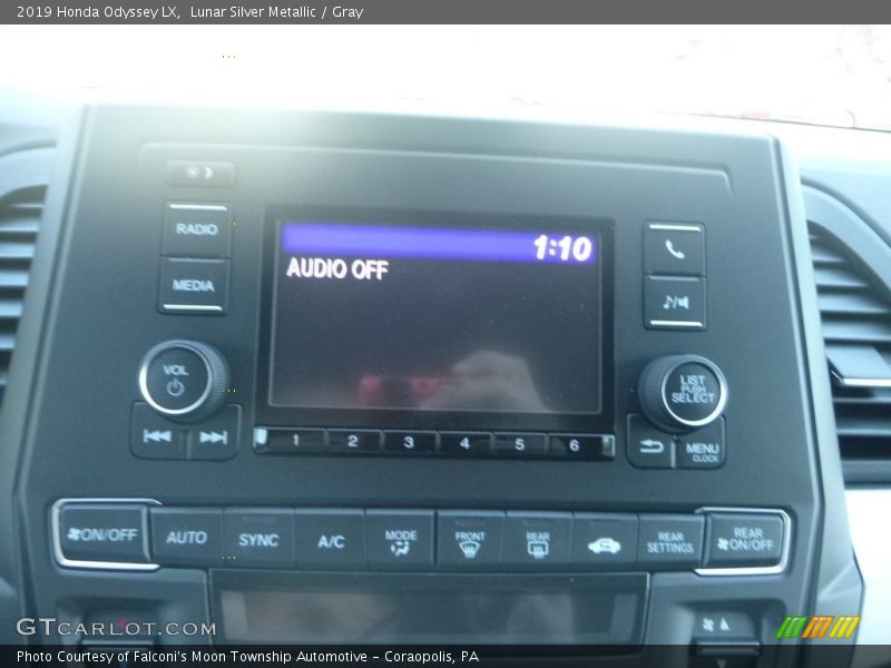 Lunar Silver Metallic / Gray 2019 Honda Odyssey LX