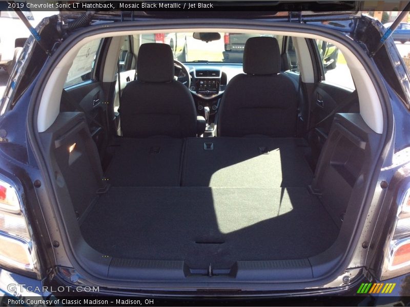 Mosaic Black Metallic / Jet Black 2019 Chevrolet Sonic LT Hatchback