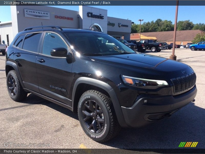 Diamond Black Crystal Pearl / Black 2019 Jeep Cherokee Latitude 4x4