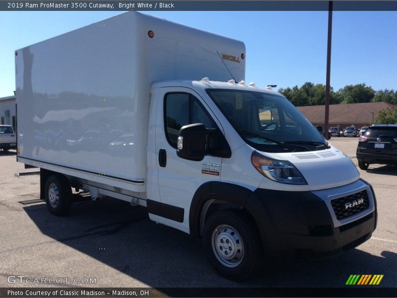 Bright White / Black 2019 Ram ProMaster 3500 Cutaway