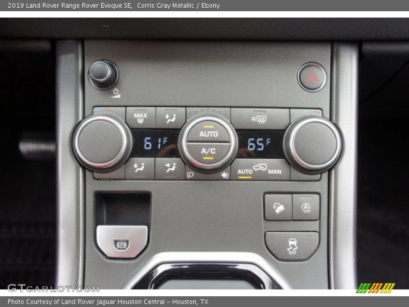 Controls of 2019 Range Rover Evoque SE