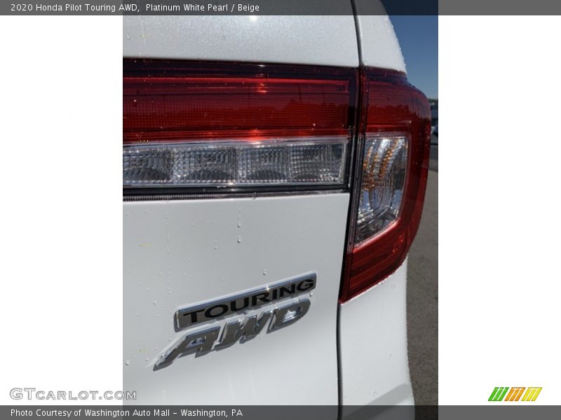 Platinum White Pearl / Beige 2020 Honda Pilot Touring AWD