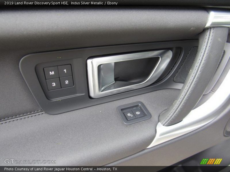Indus Silver Metallic / Ebony 2019 Land Rover Discovery Sport HSE