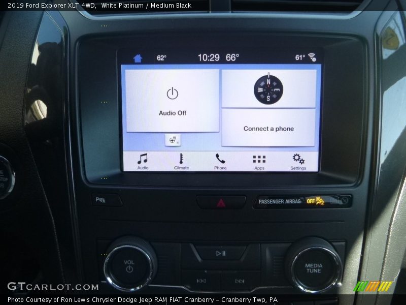 White Platinum / Medium Black 2019 Ford Explorer XLT 4WD