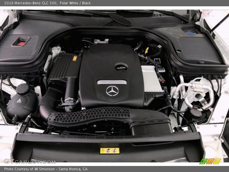 Polar White / Black 2019 Mercedes-Benz GLC 300
