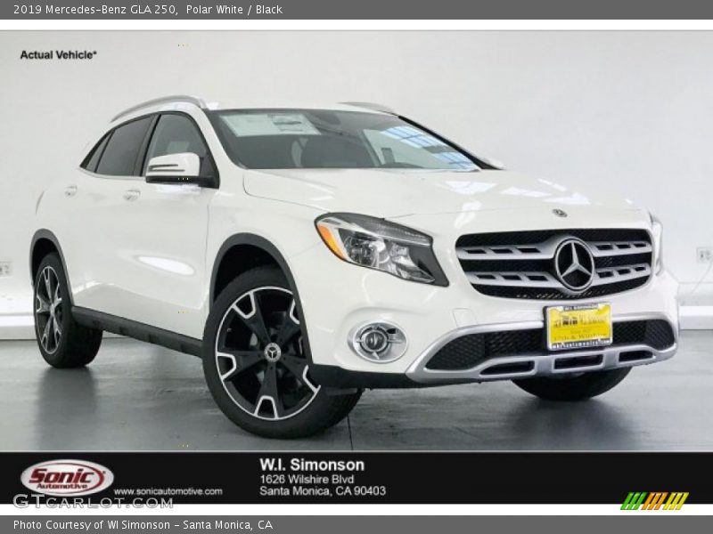 Polar White / Black 2019 Mercedes-Benz GLA 250