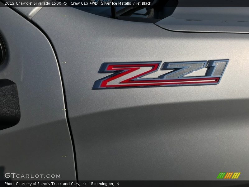  2019 Silverado 1500 RST Crew Cab 4WD Logo