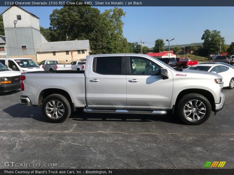 Silver Ice Metallic / Jet Black 2019 Chevrolet Silverado 1500 RST Crew Cab 4WD