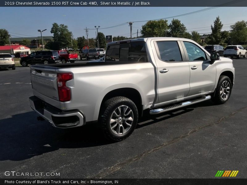 Silver Ice Metallic / Jet Black 2019 Chevrolet Silverado 1500 RST Crew Cab 4WD
