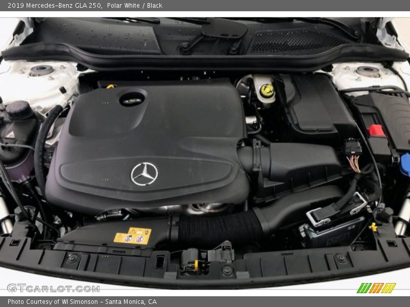 Polar White / Black 2019 Mercedes-Benz GLA 250