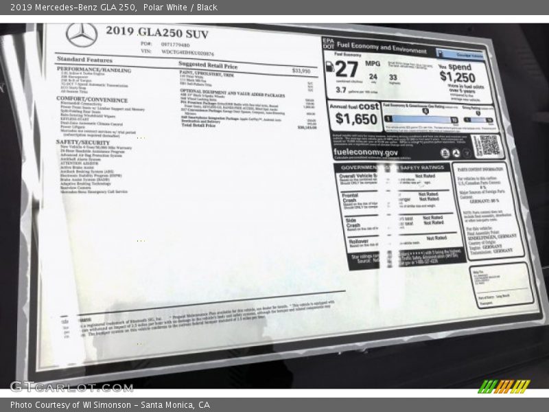 Polar White / Black 2019 Mercedes-Benz GLA 250