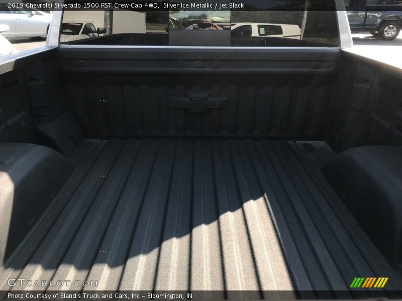 Silver Ice Metallic / Jet Black 2019 Chevrolet Silverado 1500 RST Crew Cab 4WD