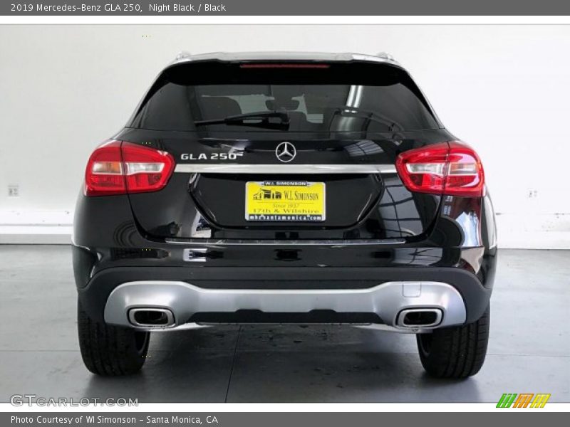 Night Black / Black 2019 Mercedes-Benz GLA 250