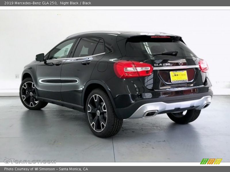 Night Black / Black 2019 Mercedes-Benz GLA 250