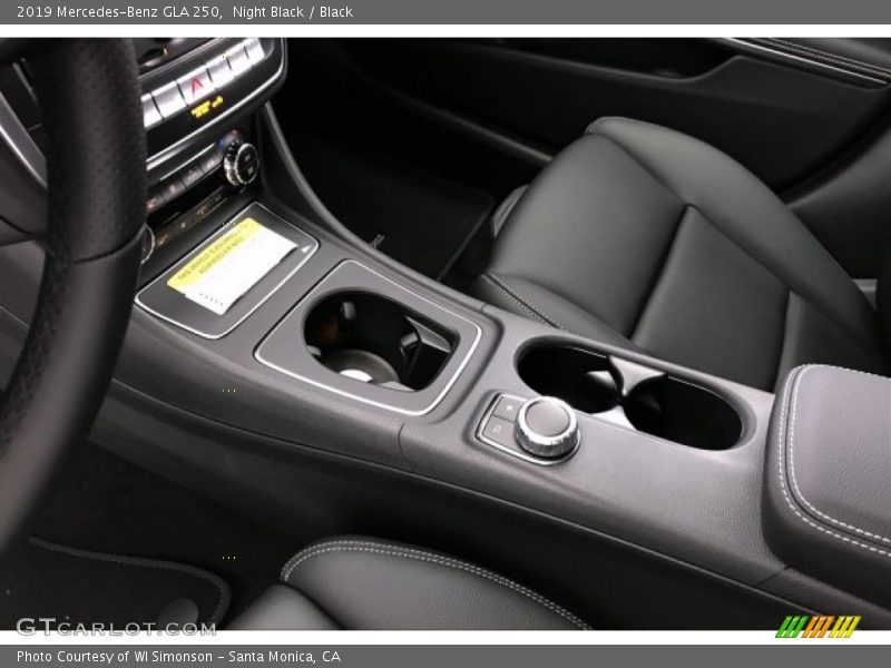 Night Black / Black 2019 Mercedes-Benz GLA 250