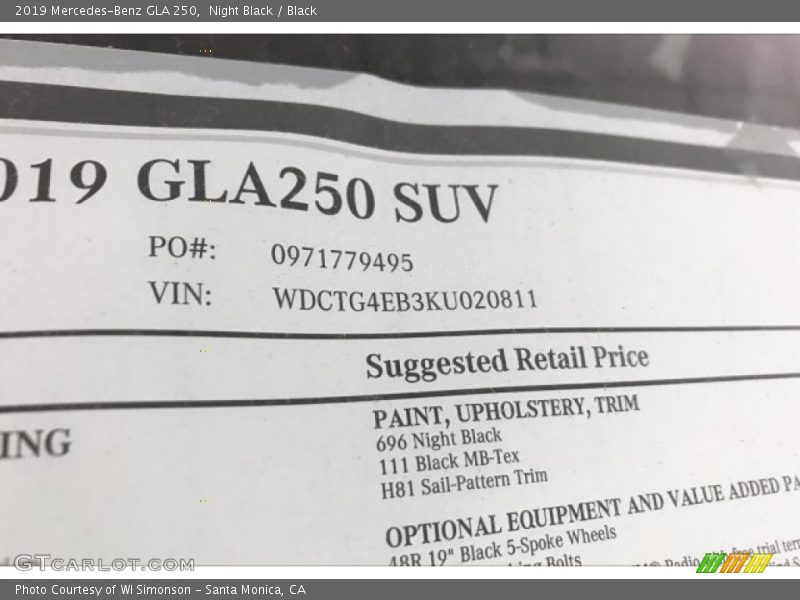 Night Black / Black 2019 Mercedes-Benz GLA 250