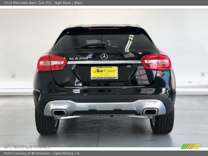 Night Black / Black 2019 Mercedes-Benz GLA 250