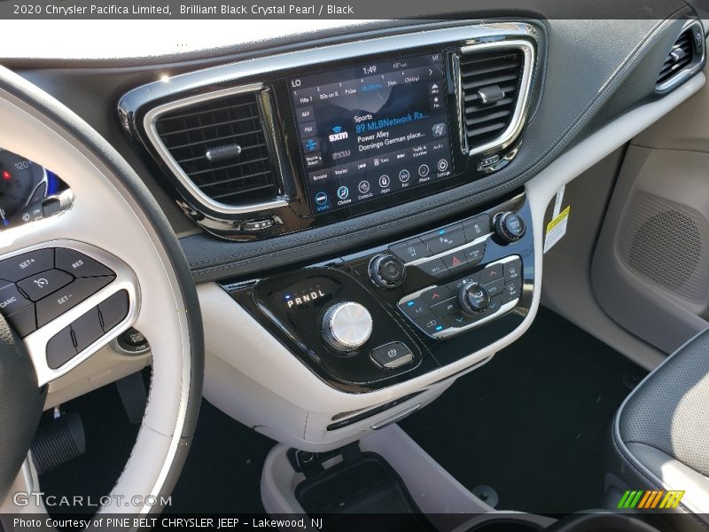 Brilliant Black Crystal Pearl / Black 2020 Chrysler Pacifica Limited