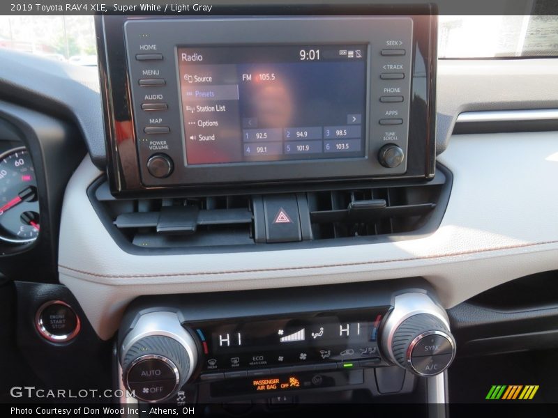 Super White / Light Gray 2019 Toyota RAV4 XLE