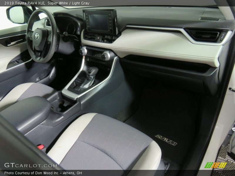 Super White / Light Gray 2019 Toyota RAV4 XLE