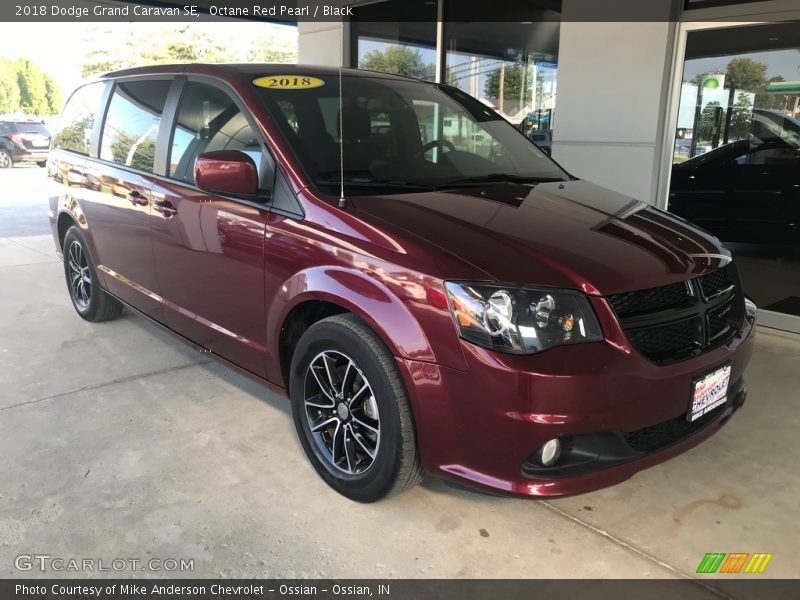 Octane Red Pearl / Black 2018 Dodge Grand Caravan SE