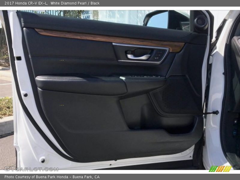 White Diamond Pearl / Black 2017 Honda CR-V EX-L