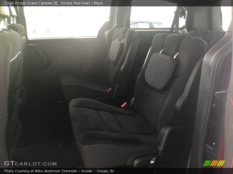 Octane Red Pearl / Black 2018 Dodge Grand Caravan SE