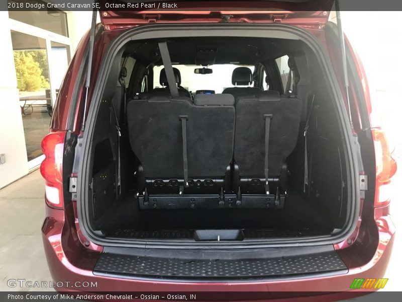Octane Red Pearl / Black 2018 Dodge Grand Caravan SE