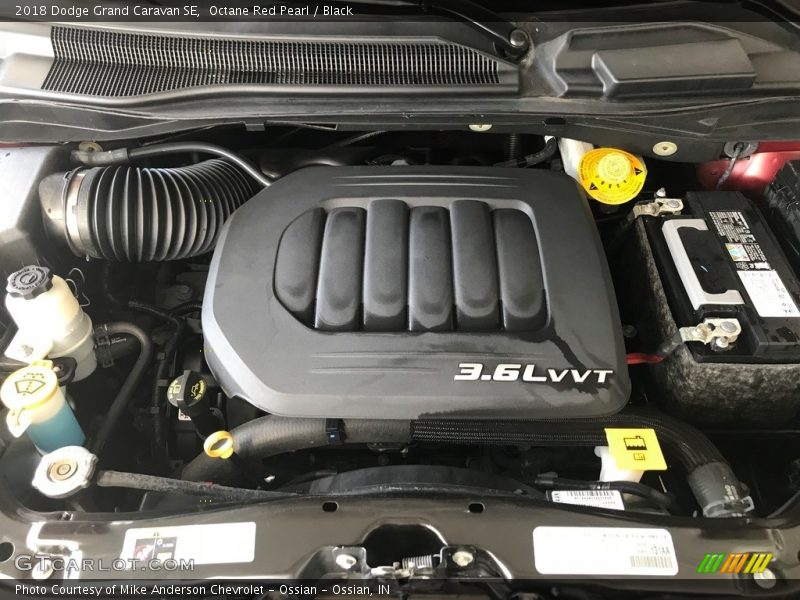 Octane Red Pearl / Black 2018 Dodge Grand Caravan SE