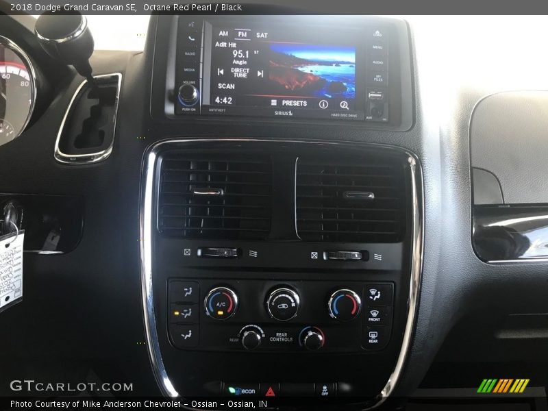 Octane Red Pearl / Black 2018 Dodge Grand Caravan SE