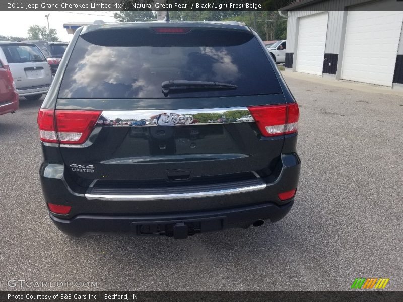 Natural Green Pearl / Black/Light Frost Beige 2011 Jeep Grand Cherokee Limited 4x4