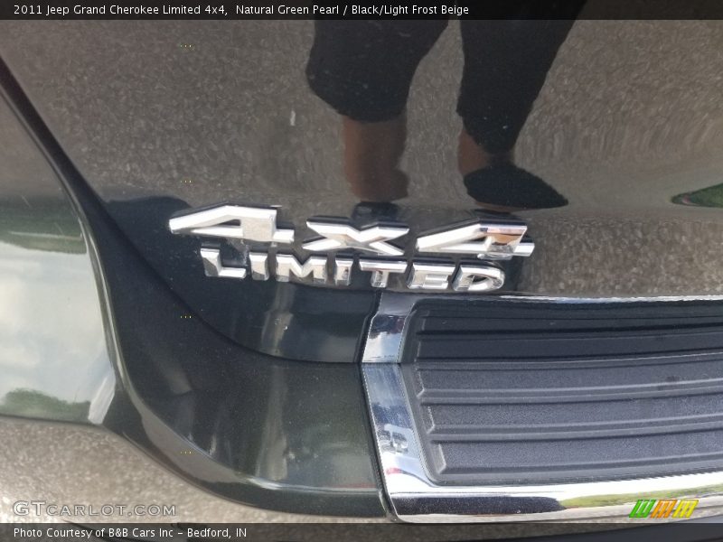 Natural Green Pearl / Black/Light Frost Beige 2011 Jeep Grand Cherokee Limited 4x4